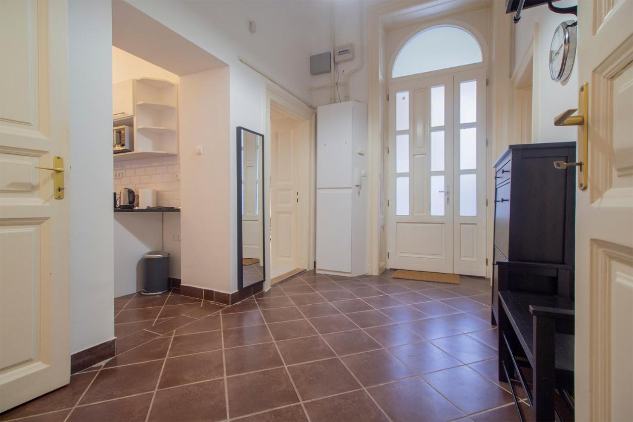 Industrial Double Loft Apartment بودابست المظهر الخارجي الصورة