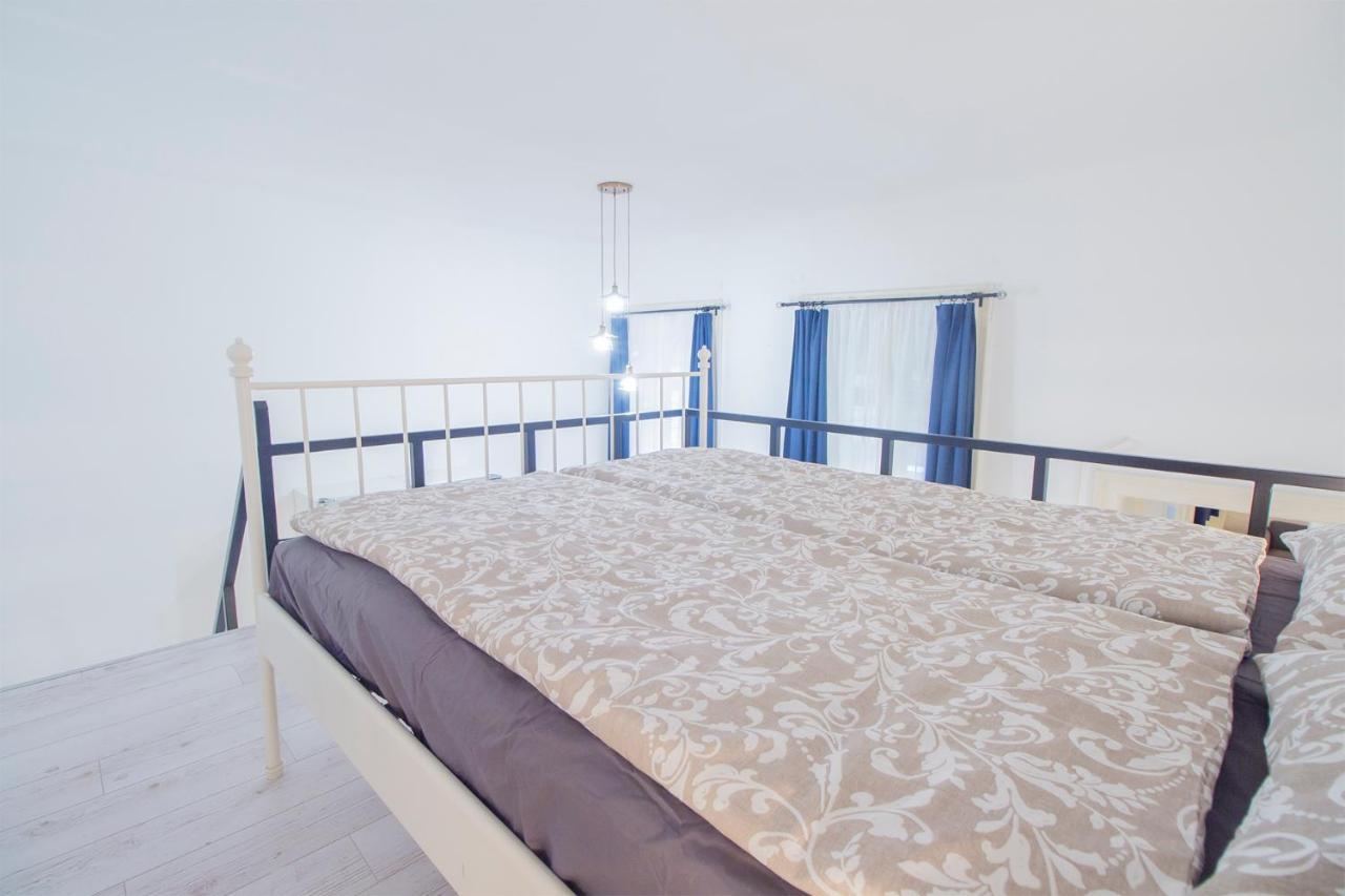 Industrial Double Loft Apartment بودابست المظهر الخارجي الصورة